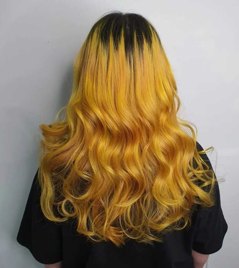 Short and sleek modern haircut by Stage Hair Studio
